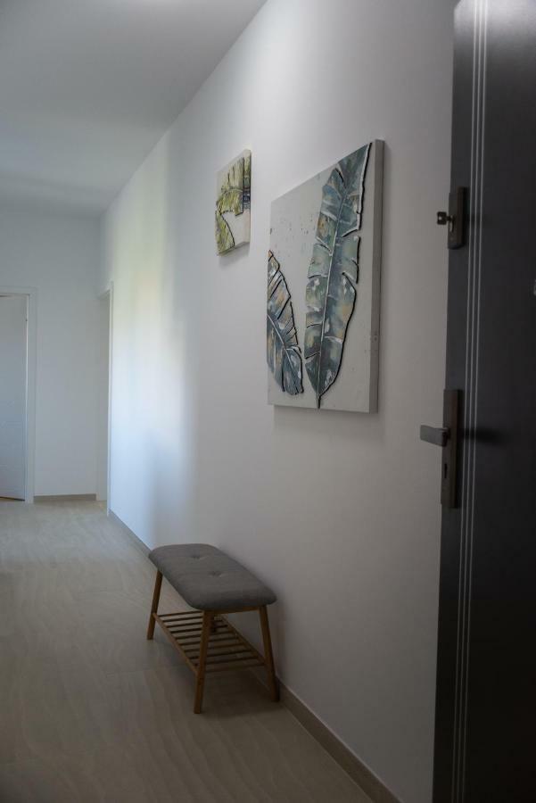 Apartments Steel Residence- Tesla Drive Experience Timisoara Bagian luar foto