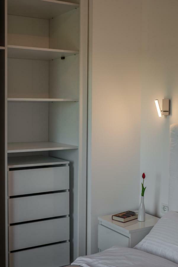 Apartments Steel Residence- Tesla Drive Experience Timisoara Ruang foto