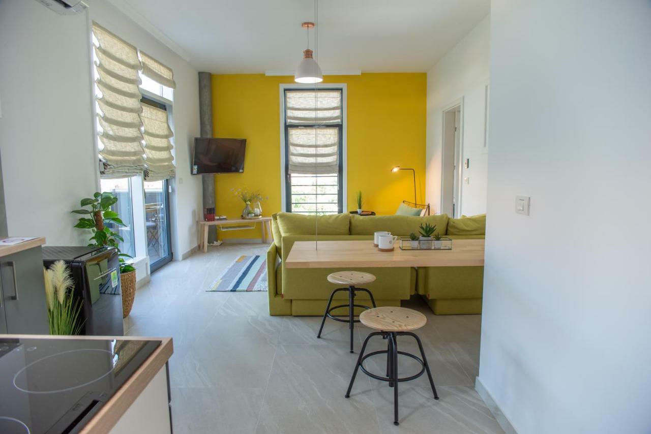Apartments Steel Residence- Tesla Drive Experience Timisoara Bagian luar foto